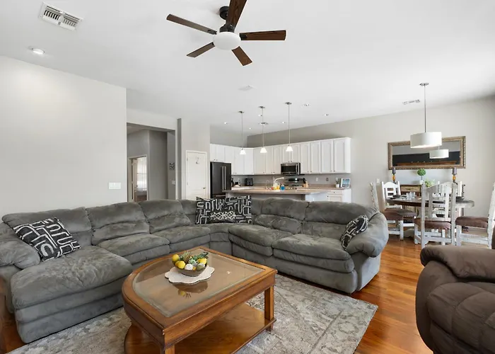 Retreat W Pool, Hot Tub And Trail Access Holiday home Phoenix