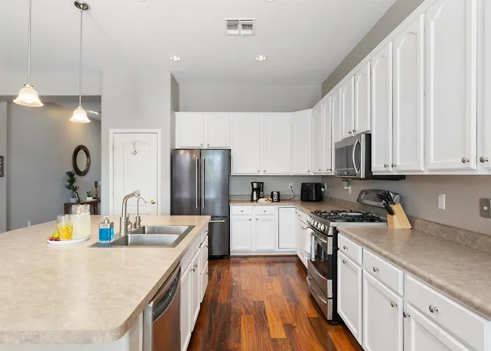 Retreat W Pool, Hot Tub And Trail Access Holiday home Phoenix