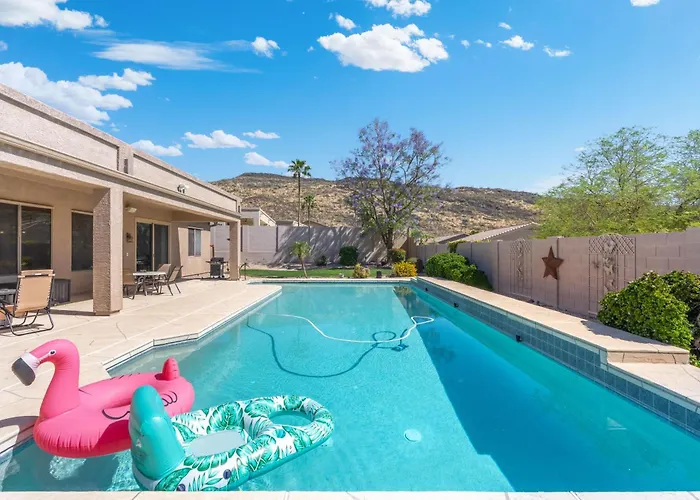 Retreat W Pool, Hot Tub And Trail Access Holiday home *